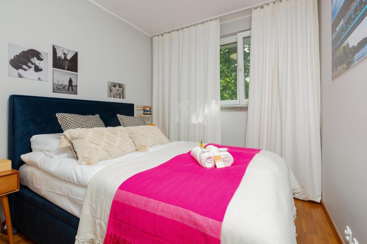 Central Apartment Solec Wilanowska By Noclegi Renters Varšava Exteriér fotografie